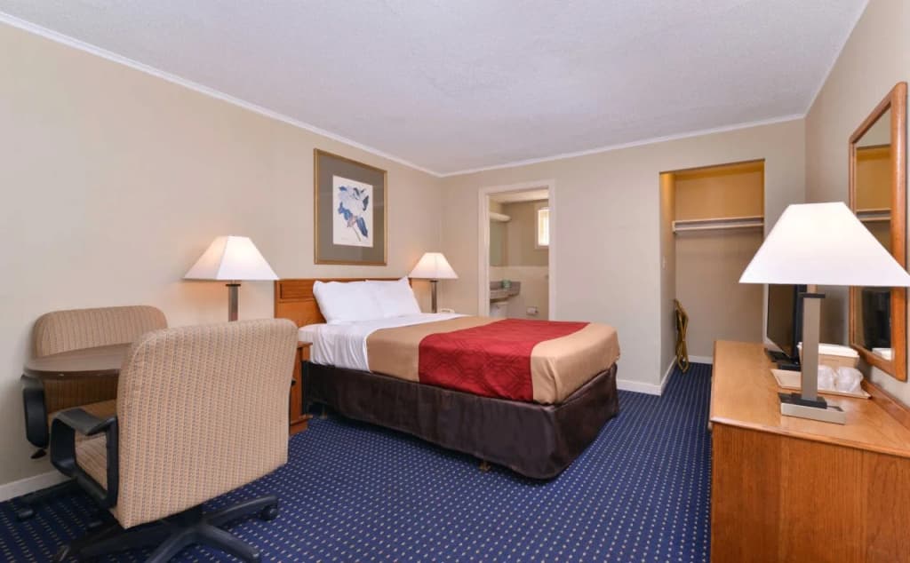 Econo Lodge East Hartford Hwy 5