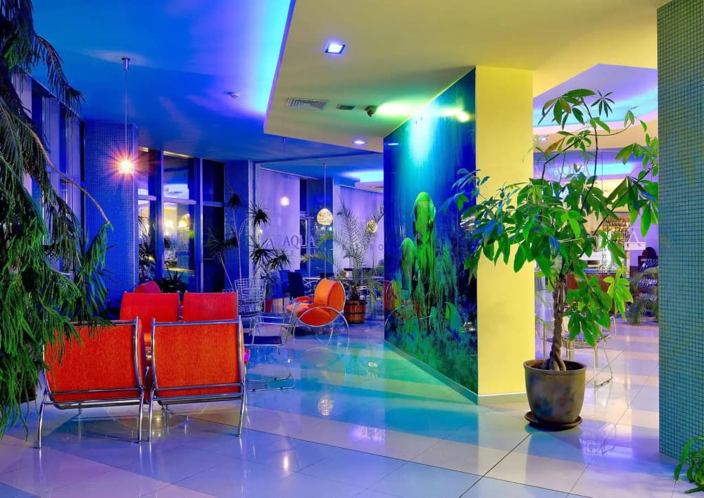 Aqua Hotel 