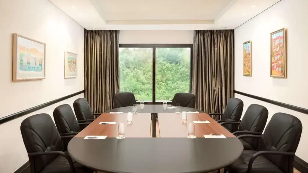 Mak Albania Hotel