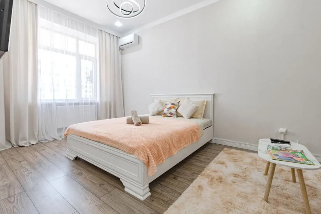 Nezhny Persik Flat