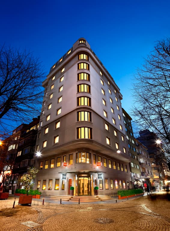 Midtown Hotel