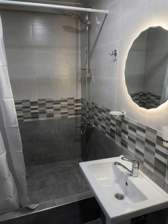 Photo 32