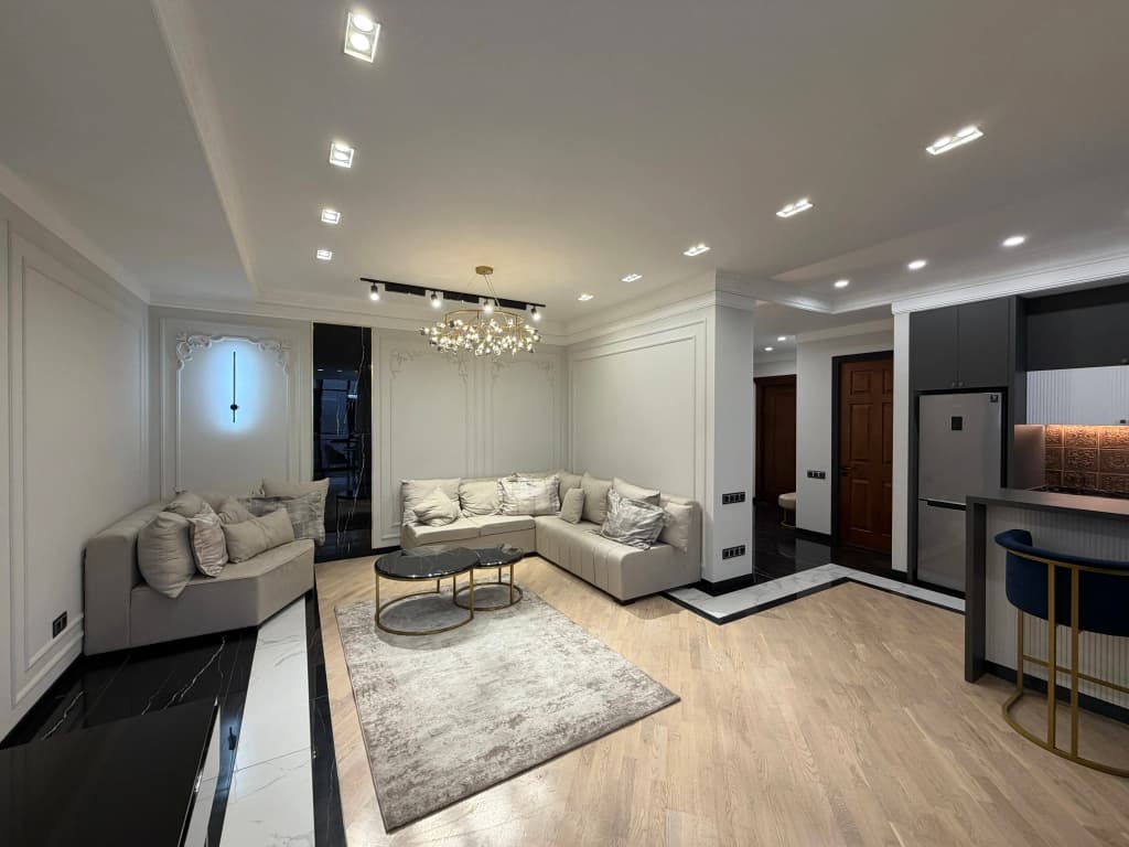 Shikarnaya Kvartira v Tsentre Goroda Sn222 Flat