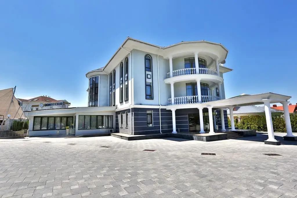 hotel