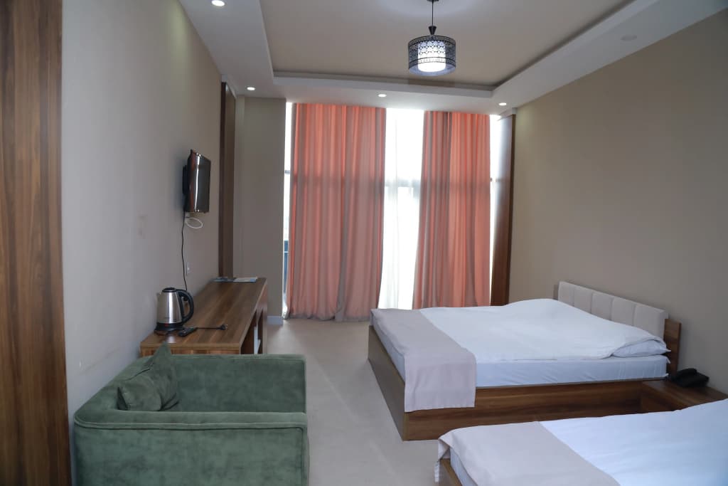 Arena Lankaran Hotel