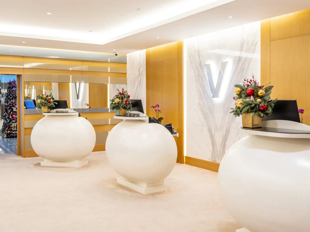 V Hotel Dubai Curio Collection by Hilton Hotel
