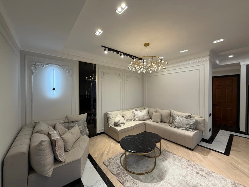 Shikarnaya Kvartira v Tsentre Goroda Sn222 Flat