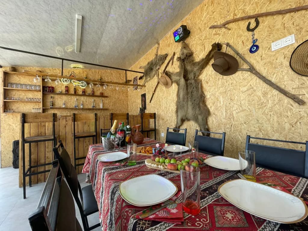 Ejmiatsin To Zvartnots Airport Villa