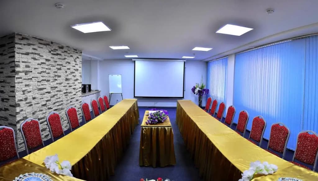Photo 8