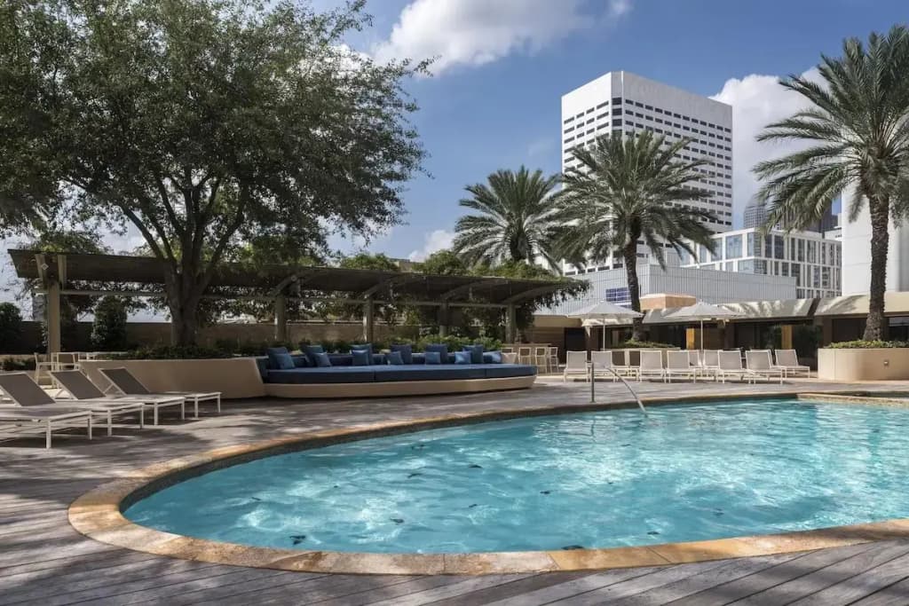 Four Seasons Houston Hotel