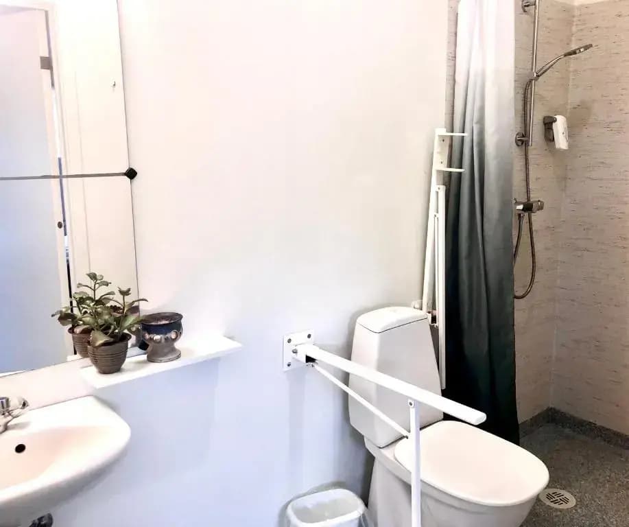 Photo 10