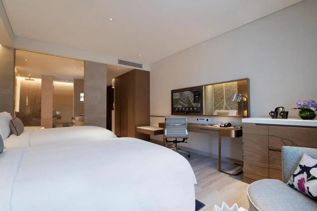 Al Bandar Rotana – Creek