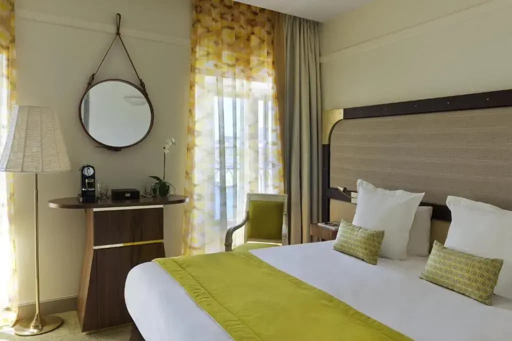 hotel