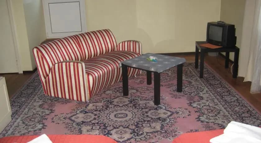 Photo 7
