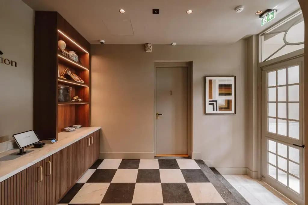 hotel