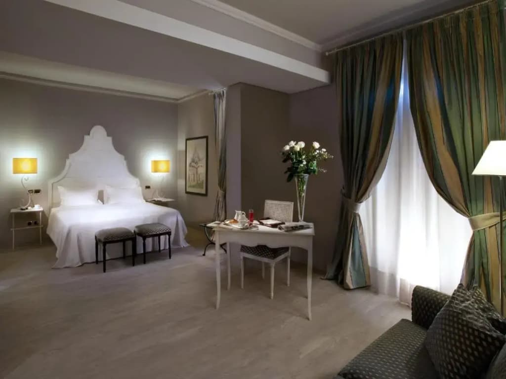 Photo 12