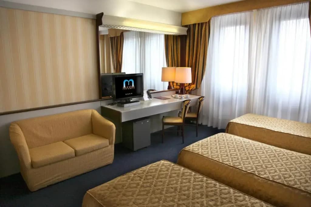 Hotel Maxim