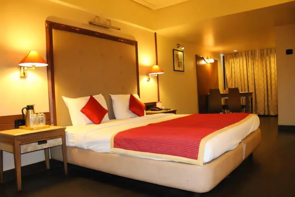 Townhouse Oak JM Road Formerly Krishna presidency