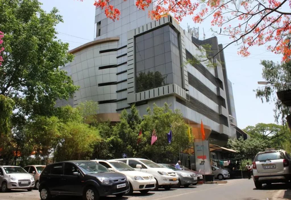 Townhouse Oak JM Road Formerly Krishna presidency