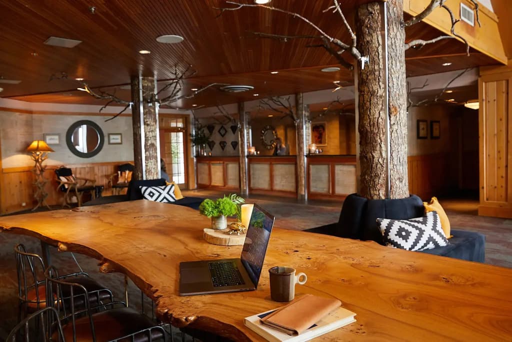 The Edgewater, A Noble House Hotel