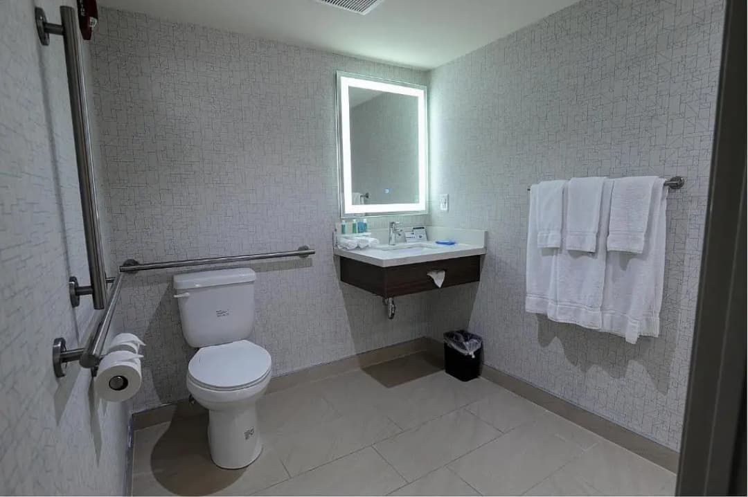 Photo 11